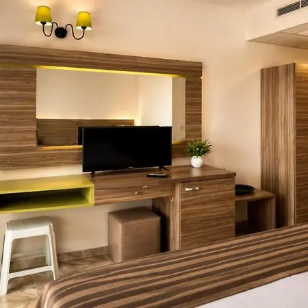 Deluxe Hotel Slantschew brjag